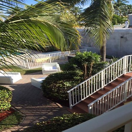 Luna Paradise By The Sea Aparthotel Lauderdale-by-the-Sea Exterior foto