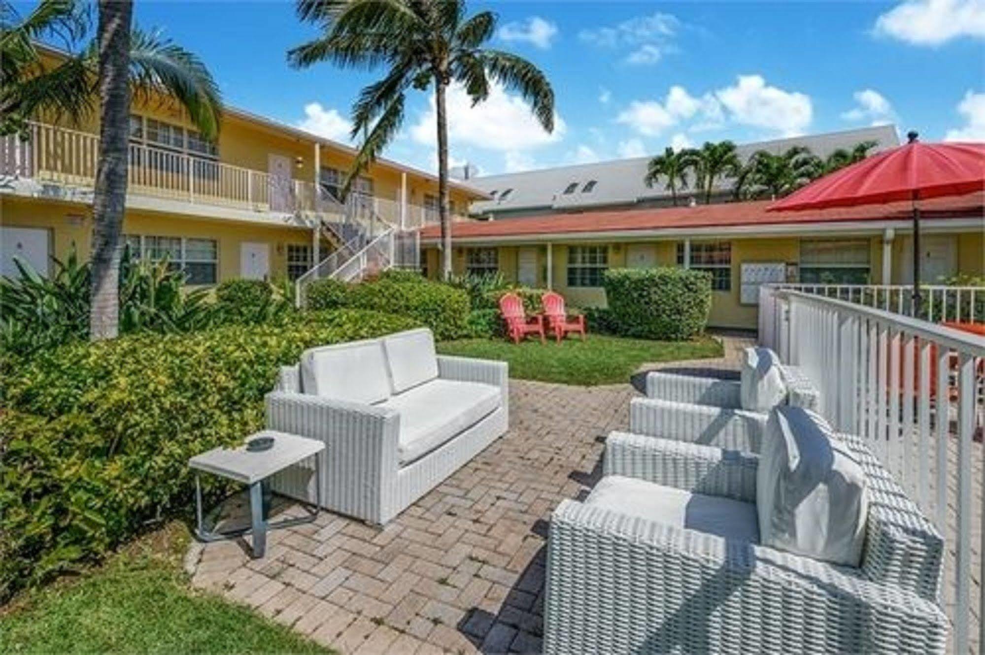 Luna Paradise By The Sea Aparthotel Lauderdale-by-the-Sea Exterior foto